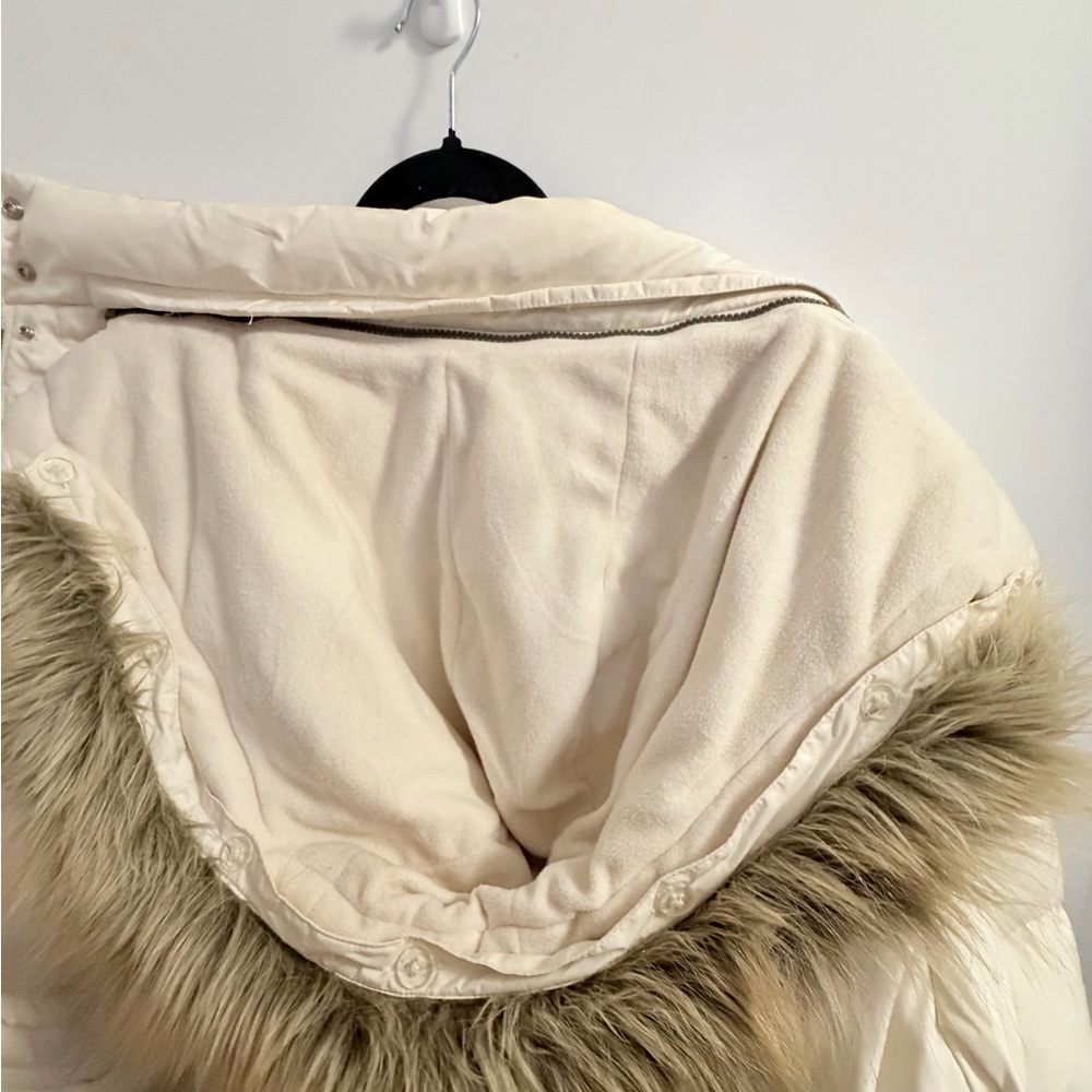 Old Navy Women's Cream Puffer Parka Coat with Faux Fur Hood size XXL - Picture 7 of 12